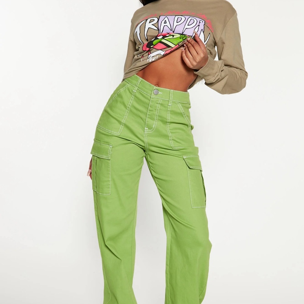 Fashion Nova Bad Intentions Cargo Pants - size 11 juniors. brand new with tags